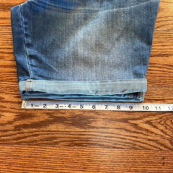 Liz Lange MATERNITY Bermuda over the belly STRETCH denim shorts gold leg cuff L - Picture 6 of 6